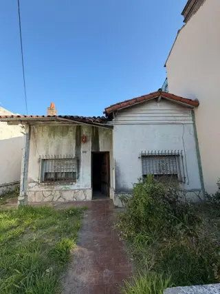Venta Casa en Remedios de Escalada. foto 2