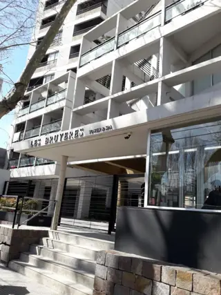 EXCELENTE DEPARTAMENTO DE 2 AMBIENTES EN EDIFICIO LES BRUYERES TOWER &amp SPA foto 2