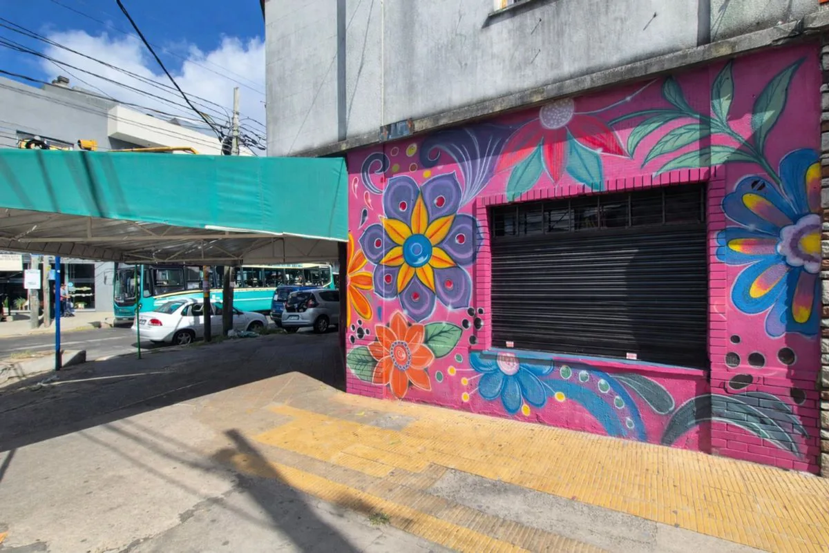 LOCAL EN ESQUINA SOBRE AV. BOULOGNE SUR MER 22 M² foto 5