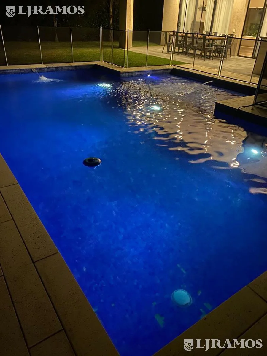 Puertos del Lago - Casa en venta Barrio Vistas foto 2