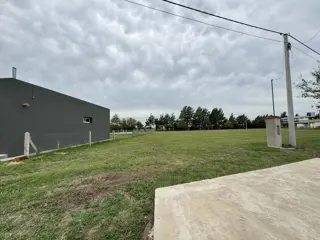 Terreno en venta en barrio privado - Pinares del Sur, Piñero foto 1