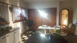 Chalet de 7 ambientes, Barrio Parque. foto 5