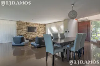 Casa en Barrio Náutico El Cazal ALQUILER ANUAL, ES DECIR CONTRATO POR 12 MESES EN 2.000 MB foto 4