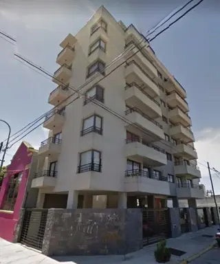 Departamento 3 amb con cochera en centro de Berazategui muy buena vista foto 1