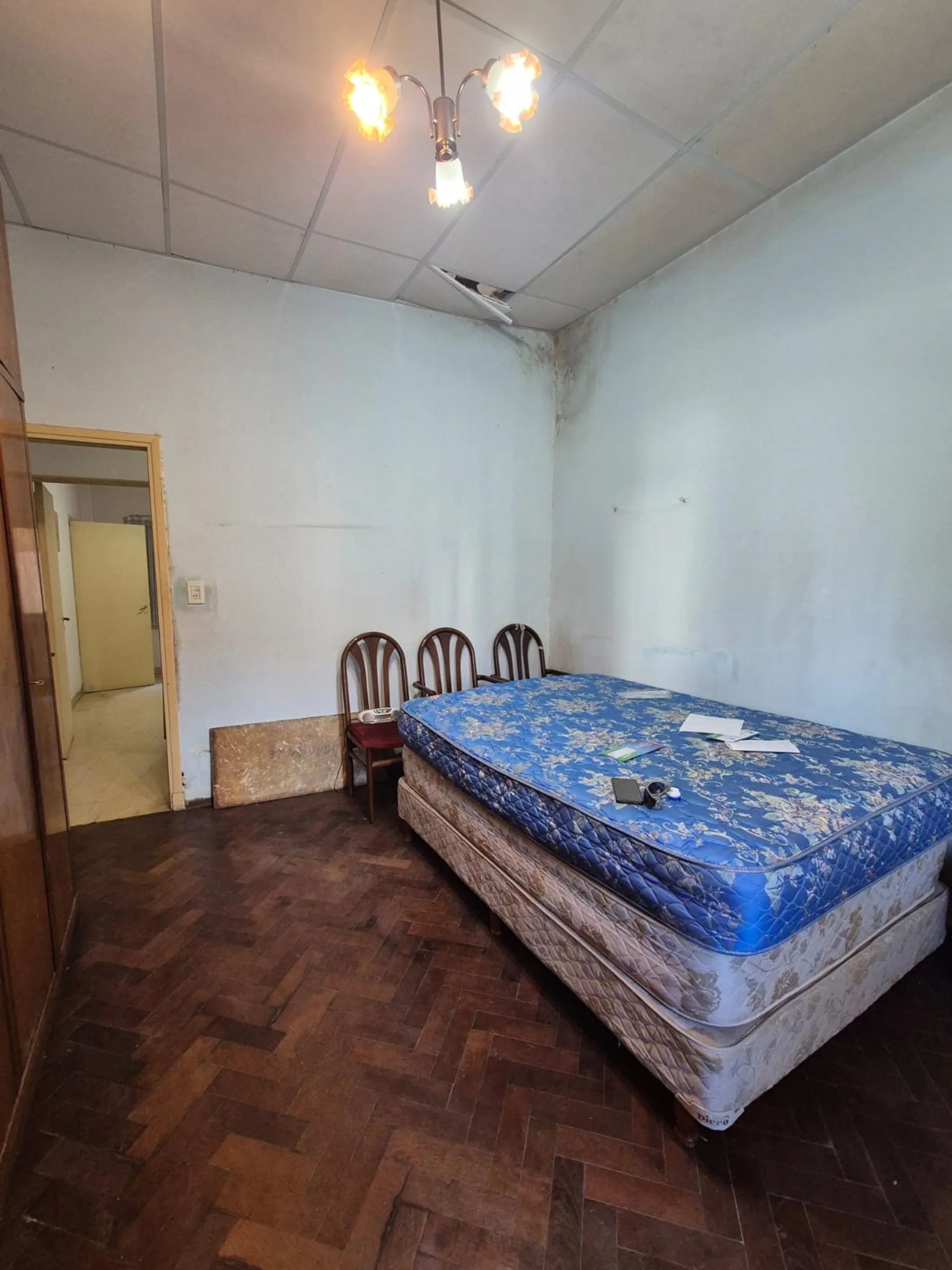 VENTA CASA MULTIFAMILIAR - CASEROS - OPORTUNIDAD foto 4