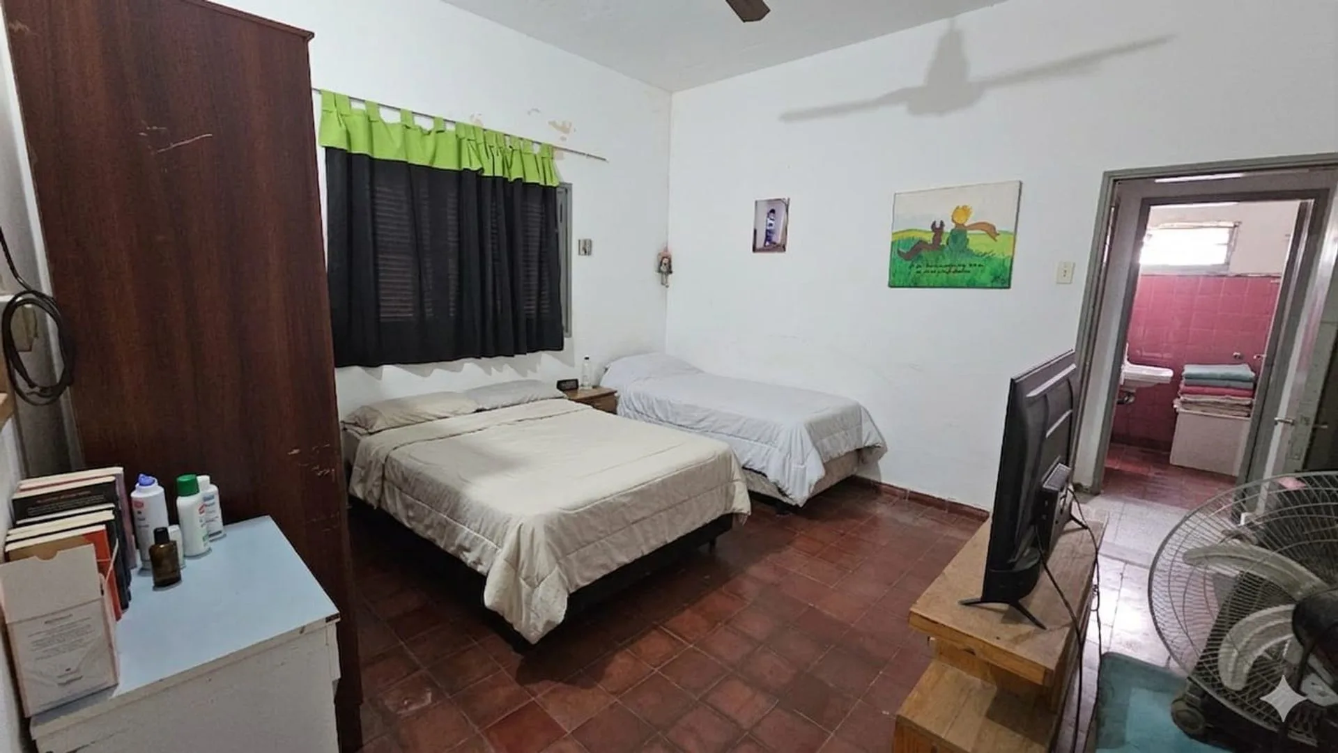 Venta - Casa de 2 dormitorios con buen terreno. foto 4