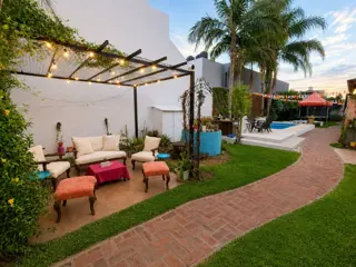 CHALET EN VENTA CON PILETA Y PARQUE QUILMES OESTE foto 4