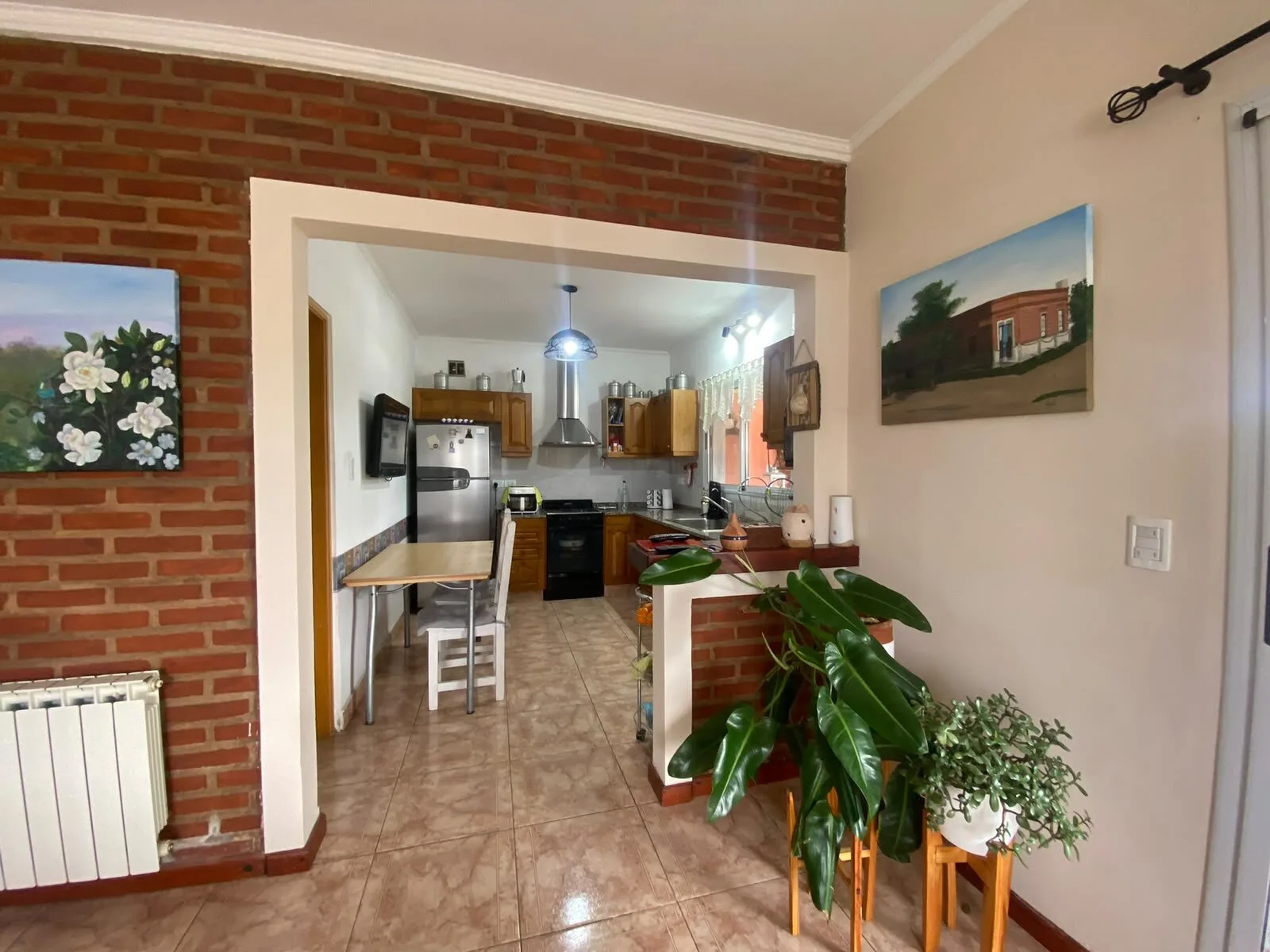 VENTA CASA 4AMB EN SAN ALFONSO ESTILO CABAÑA PILAR DEL ESTE foto 3