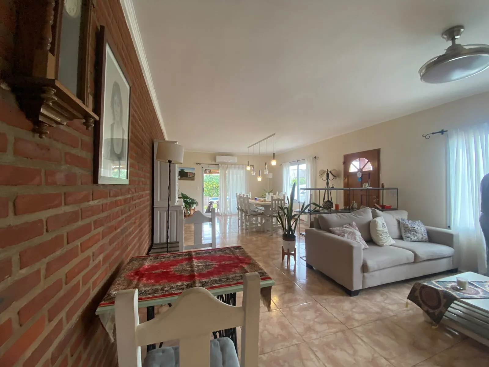 VENTA CASA 4AMB EN SAN ALFONSO ESTILO CABAÑA PILAR DEL ESTE foto 5