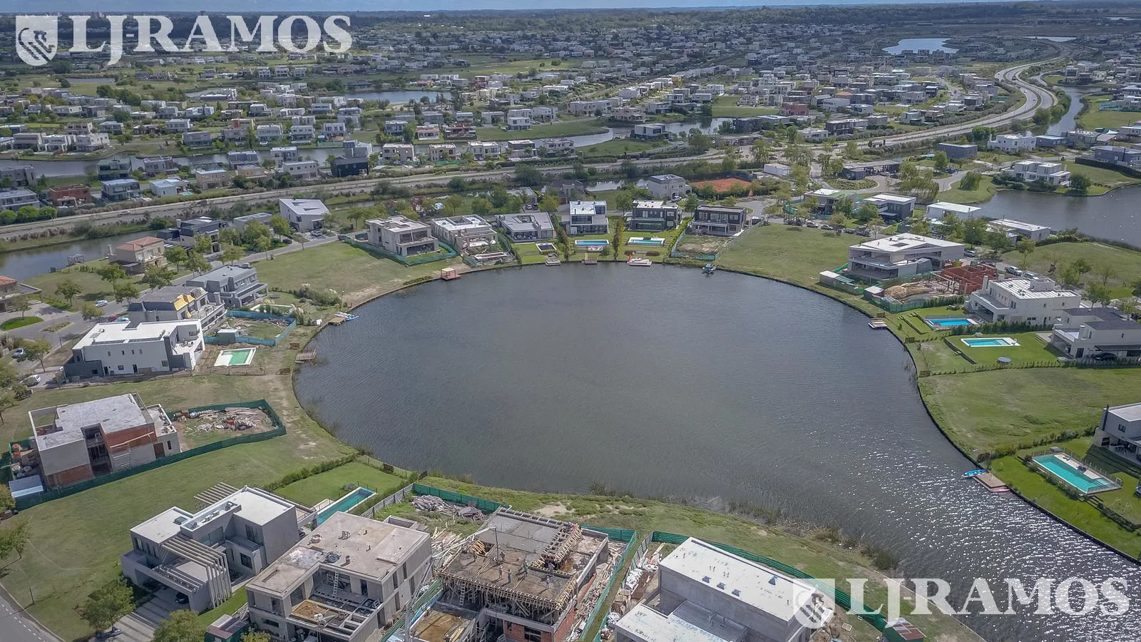Terreno al lago en venta en el Barrio Muelles, Puertos / Escobar foto 5