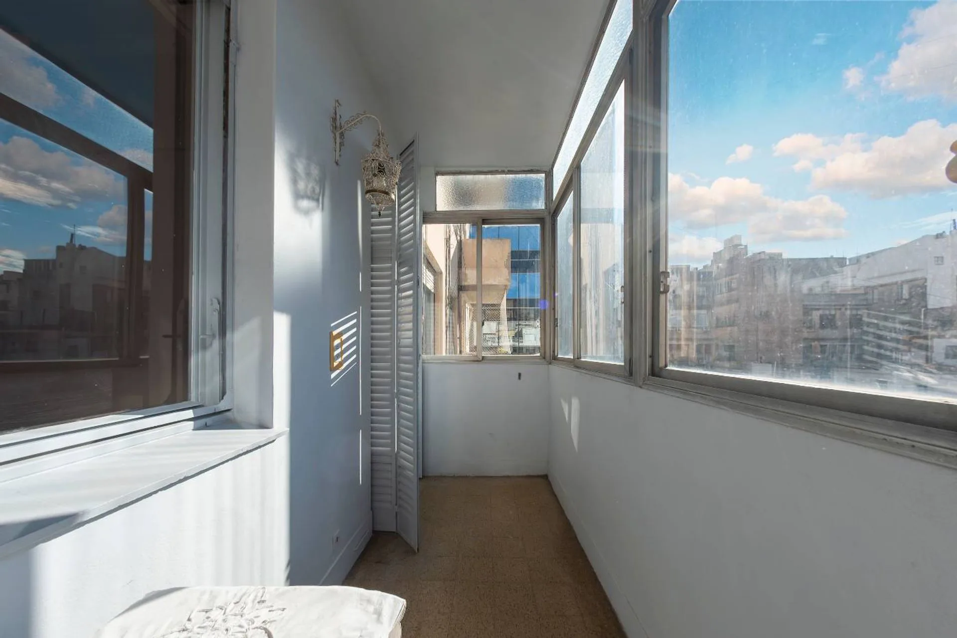 VENTA DEPTO 3 AMB CON BALCON + DEP EN MONSERRAT foto 4