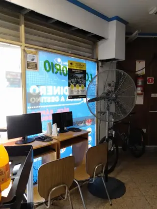 ONCE,LOCAL COMERCIAL / OCHAVA/ ESQUINA, MORENO Y CATAMARCA,/EXCELENTE UBICACION / foto 4