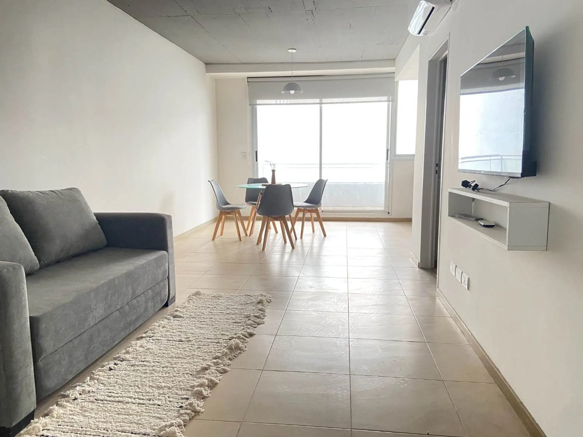 VENTA DEPARTAMENTO AMOBLADO A ESTRENAR, SAAVEDRA foto 2