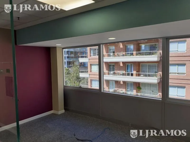 Alquiler de oficina de 390 m2 en Puerto Madero foto 5