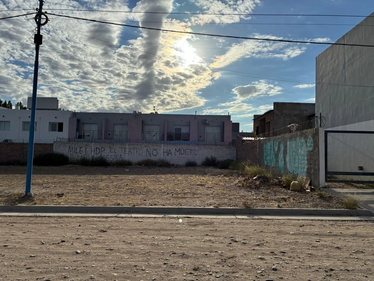 VENTA DE TERRENO ZONA IUPA foto 2
