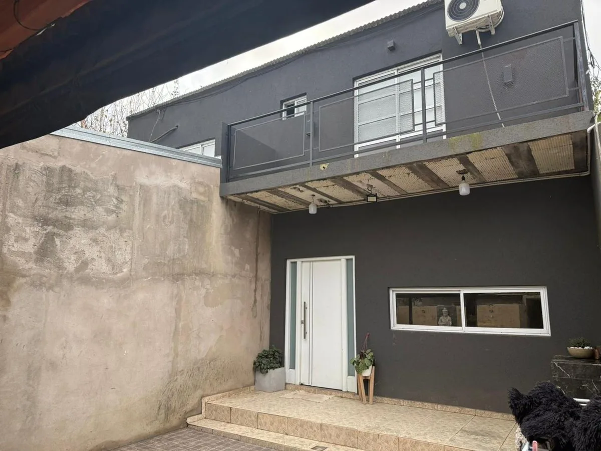 venta de casa en Z .Norte con cochera patio pileta foto 2