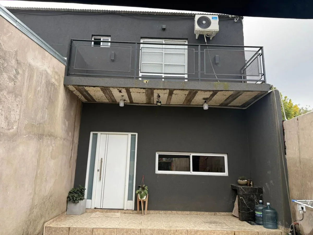 venta de casa en Z .Norte con cochera patio pileta foto 3