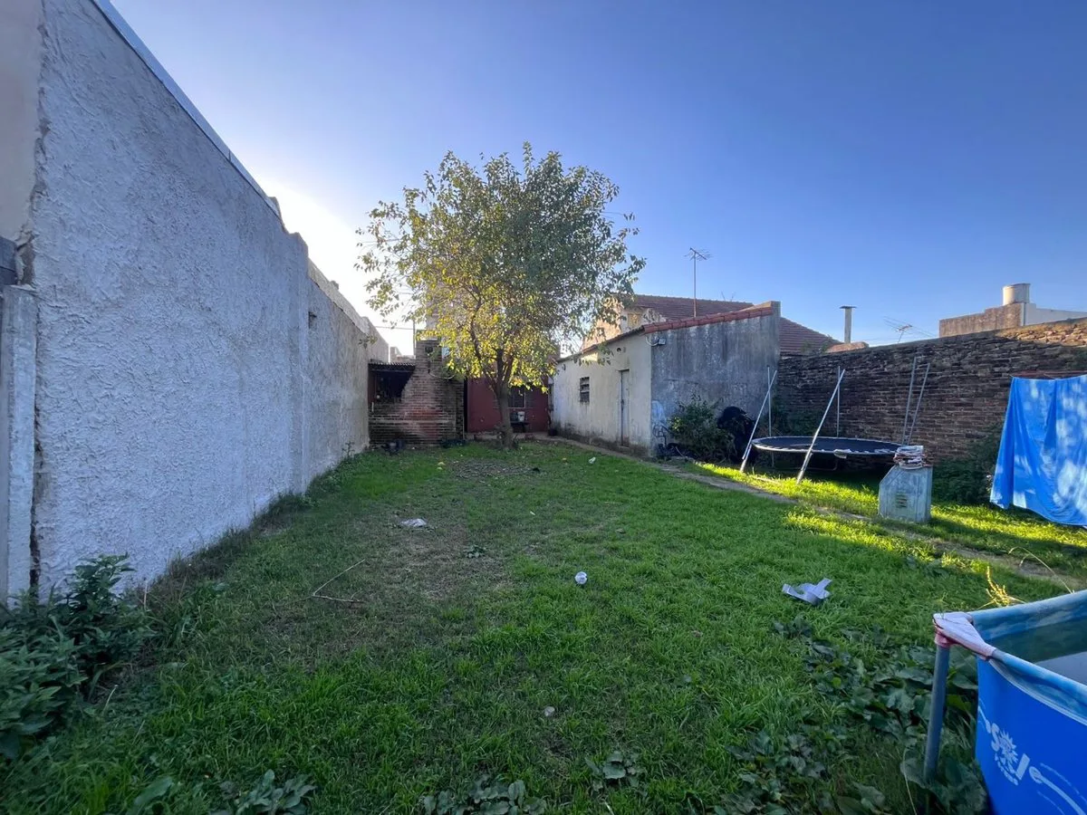 CASA 4 AMBIENTES EN VENTA MONTE GRANDE CENTRO foto 4