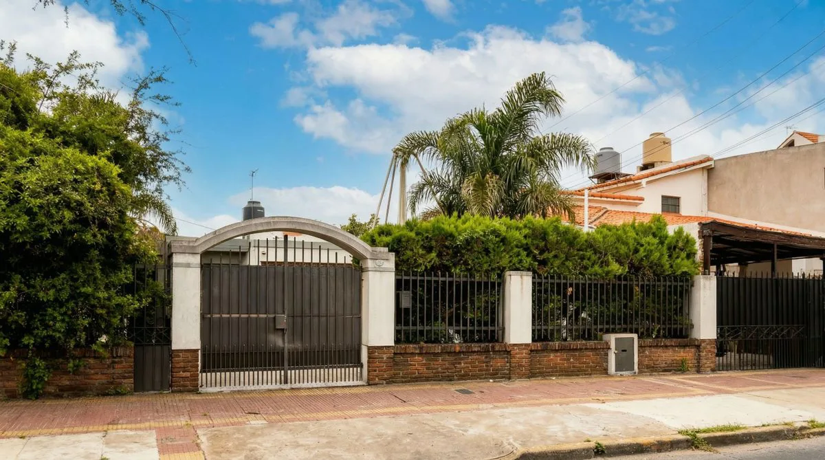 CASA A LA VENTA 3 AMBIENTES, EN SAN JUSTO. foto 2
