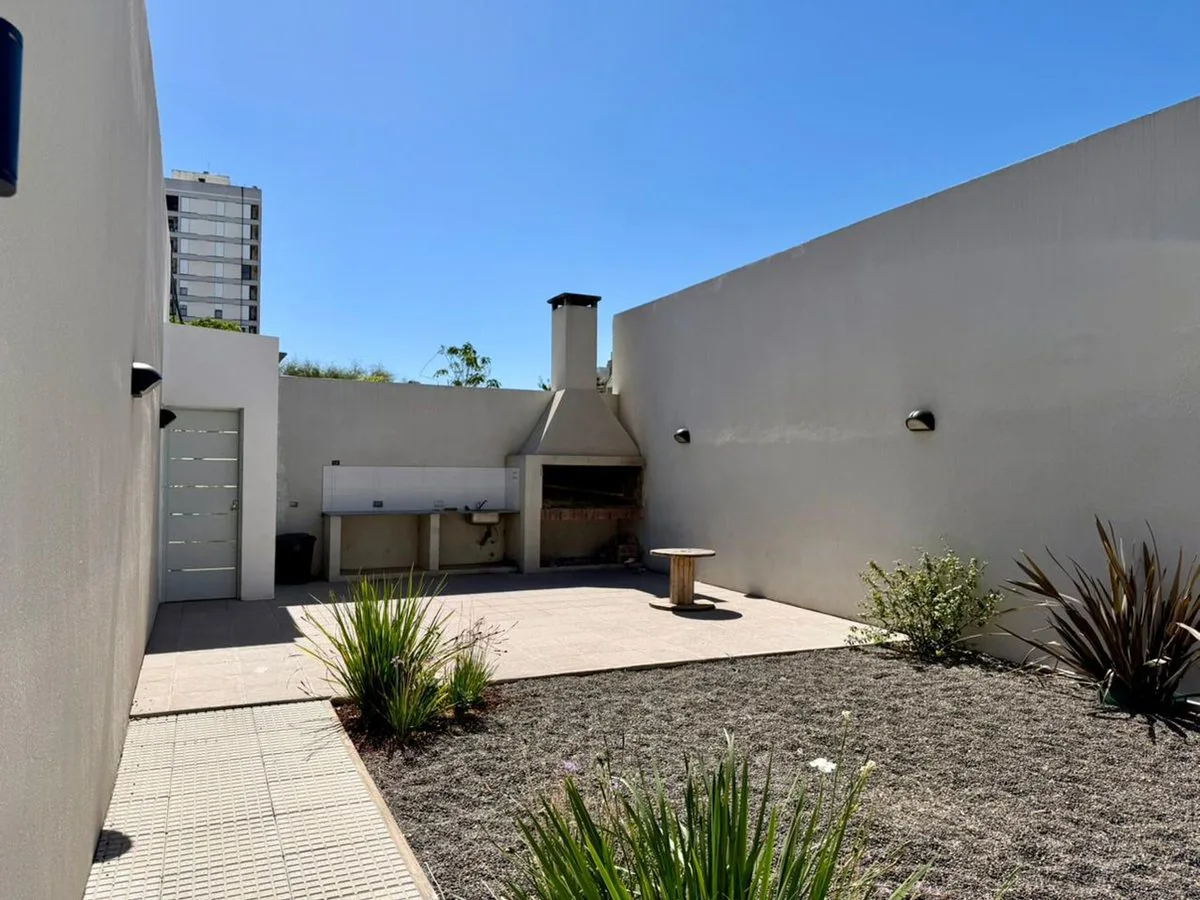 VENTA DPTO 1 DORMITORIO CARONTI 152, AL FRENTE foto 4