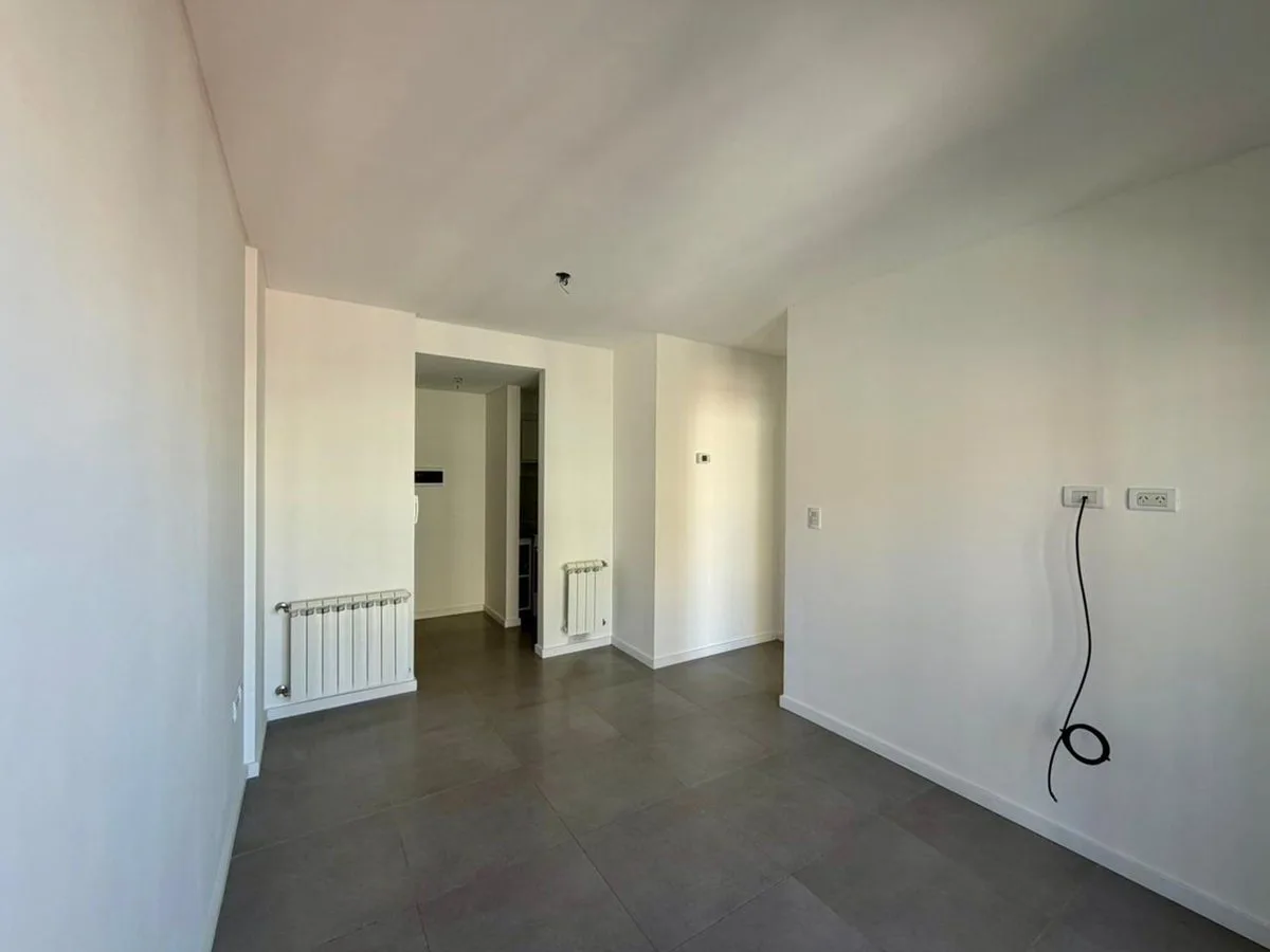 VENTA DPTO 1 DORMITORIO CARONTI 152, AL FRENTE foto 5