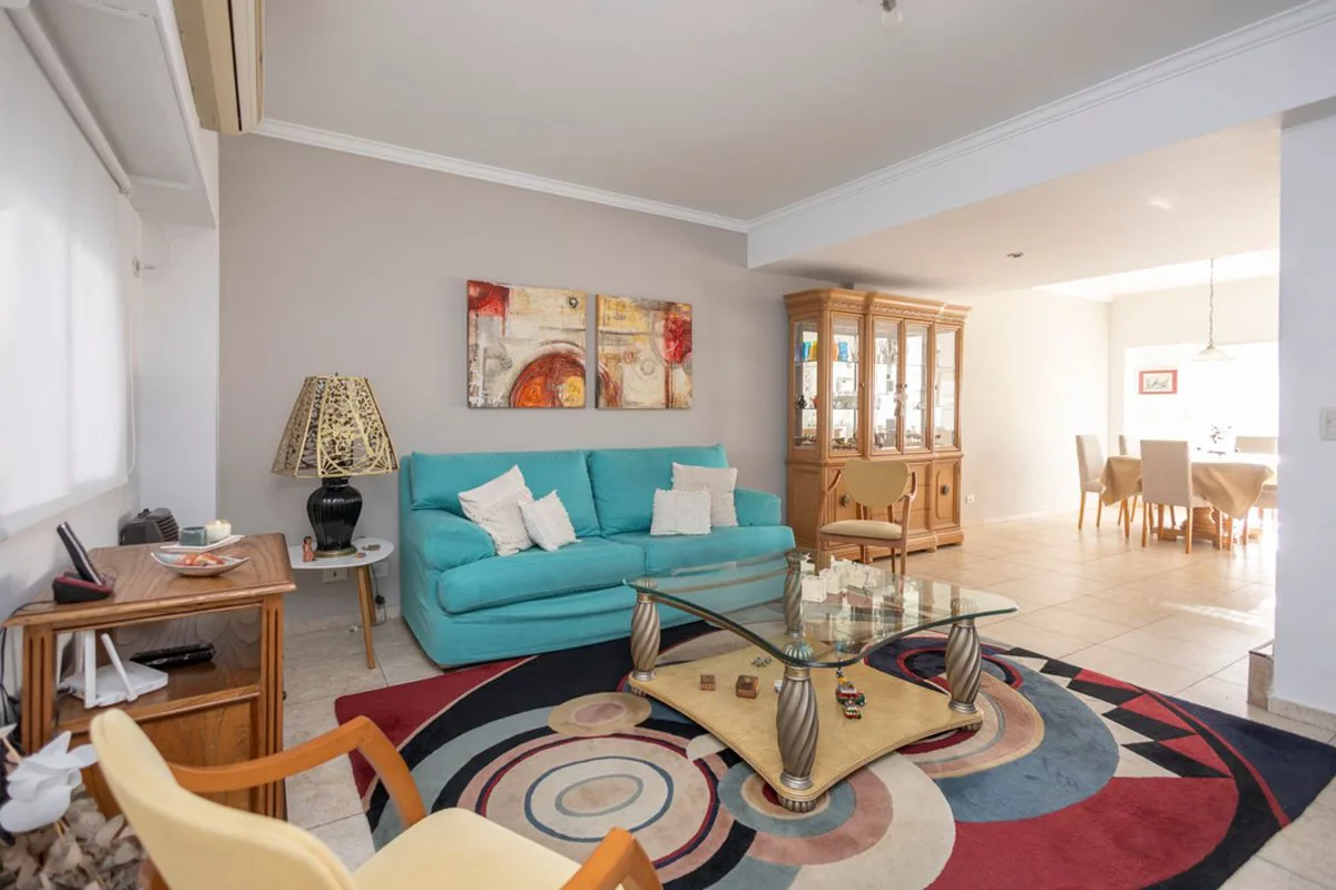 VTE LOPEZ: DPTO 4 AMB DUPLEX + COCH IMPECABLE