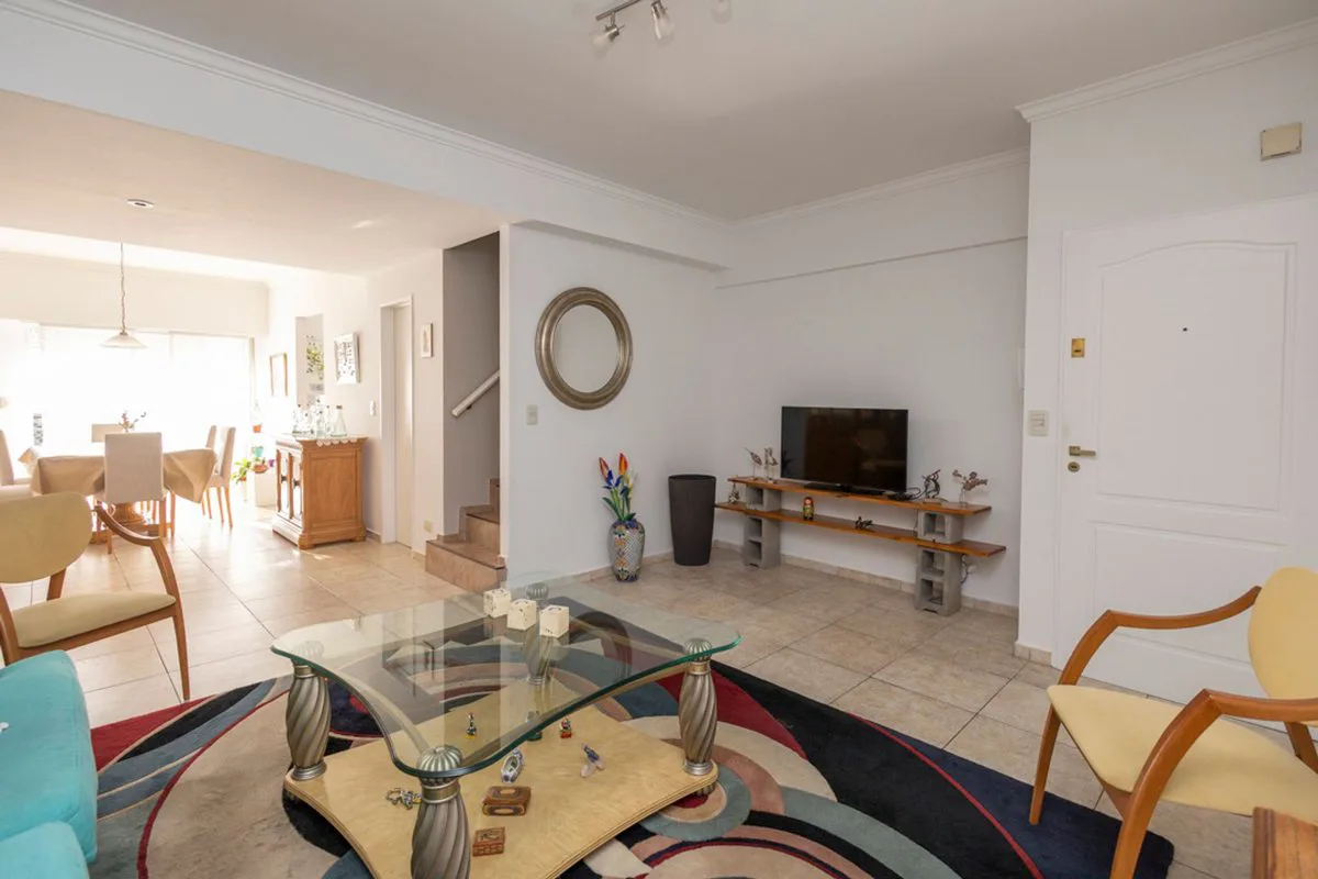 VTE LOPEZ: DPTO 4 AMB DUPLEX + COCH IMPECABLE foto 4