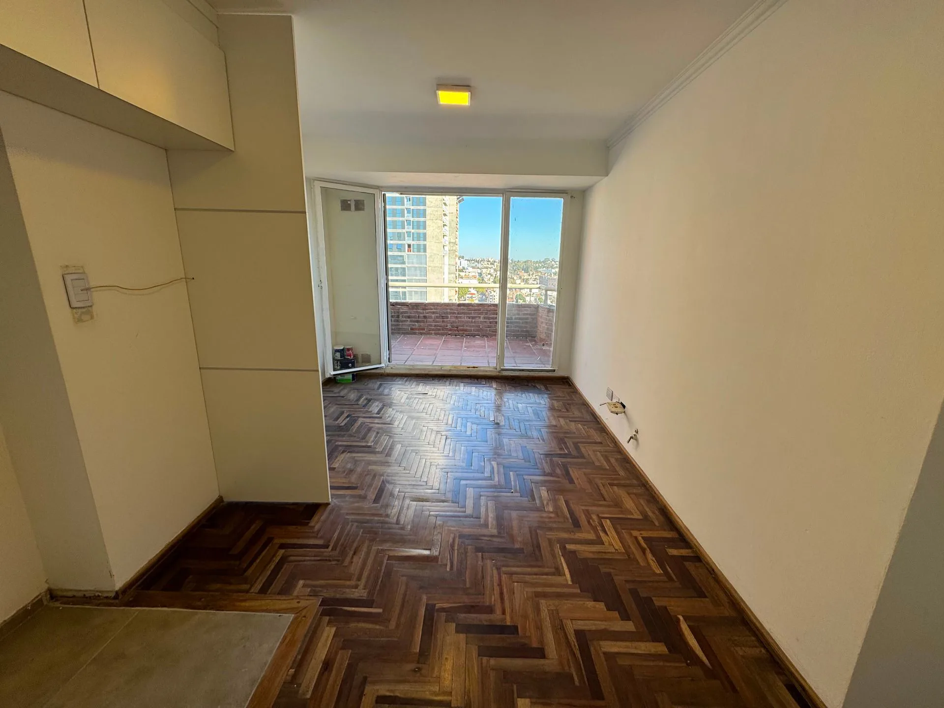 SE VENDE DEPTO NUEVA CBA foto 2