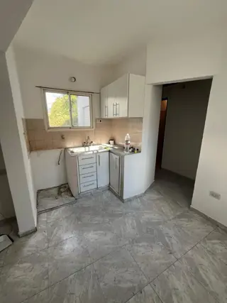 Departamento En Alquiler En Piñeyro foto 5