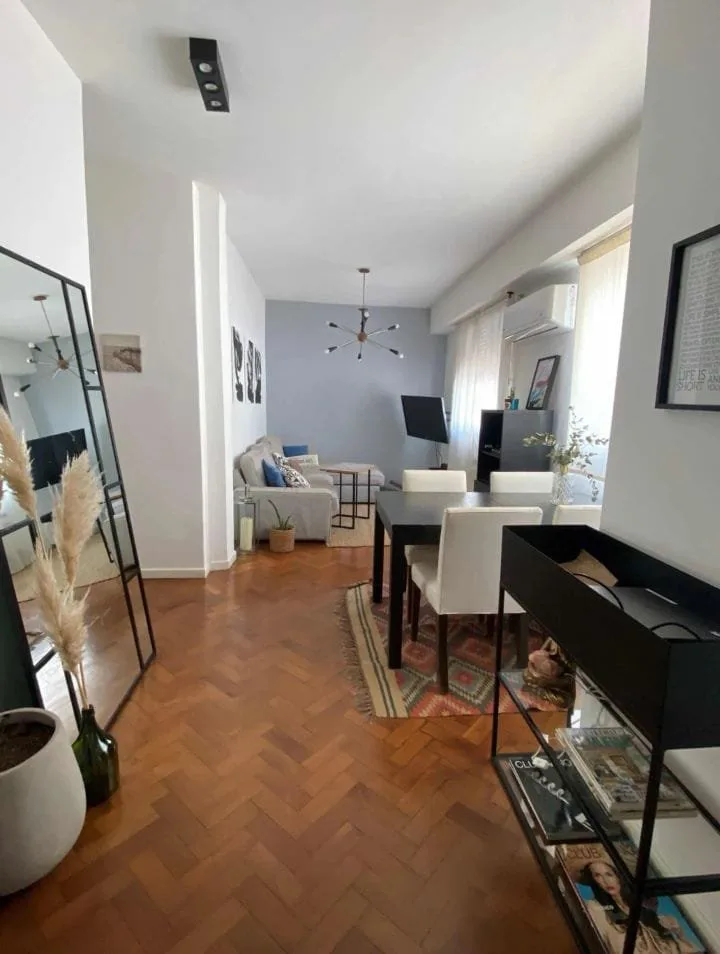 Se vende un espectacular departamento de 3 ambientes - Recoleta foto 2
