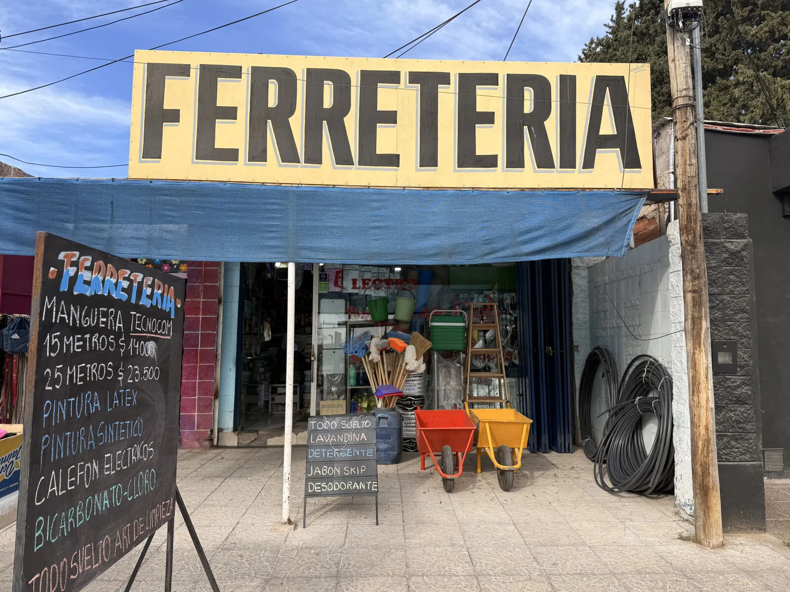VENDO FONDO DE COMERCIO RUBRO FERRETERIA foto 4
