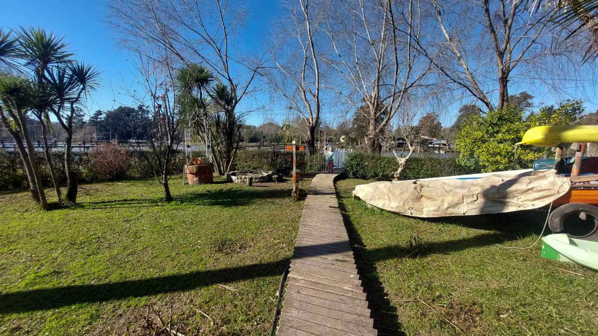 VENTA CASA Y CABAÑA DELTA TIGRE - RIO SARMIENTO foto 2