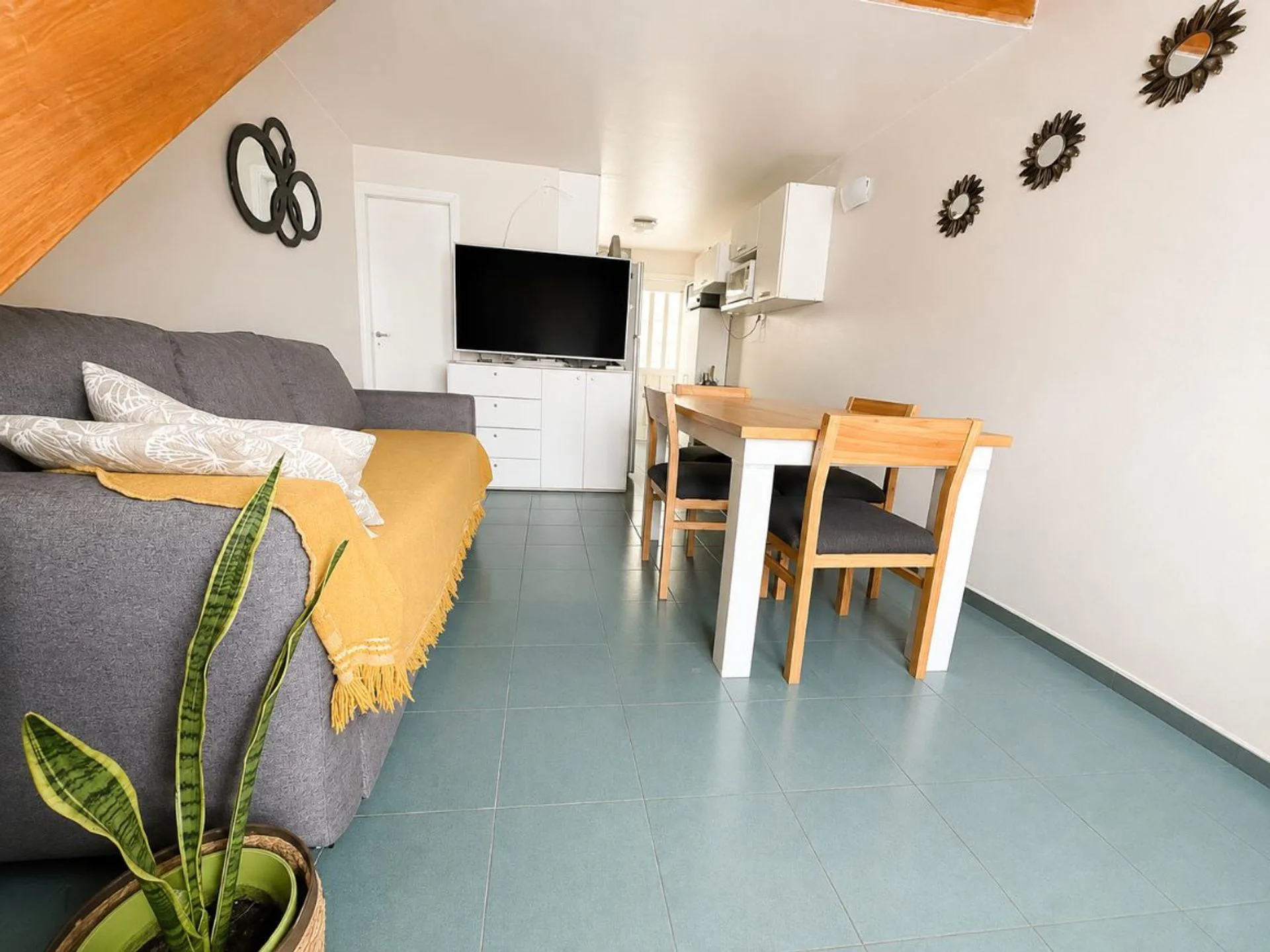 Duplex 2 amb c/patio y balcon a 50mts del mar foto 4