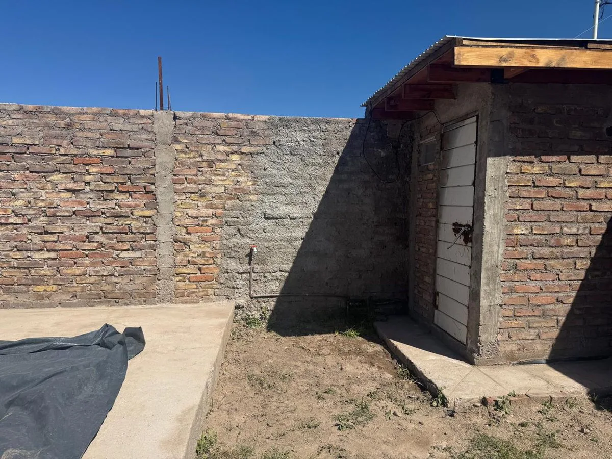 VENTA LOTE CON QUNCHO Y PILETA LUJÁN DE CUYO foto 4