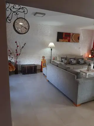 Casa 4 Dormitorios en Urbanizacion Bosch foto 5