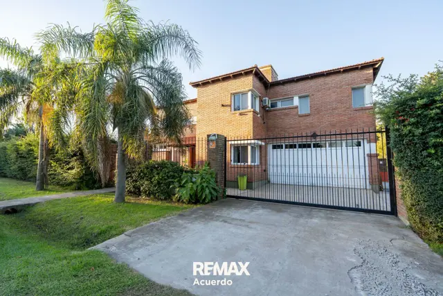 VENTA CASA 5 DORMI SAN NICOLÁS PILETA APTO CREDITO