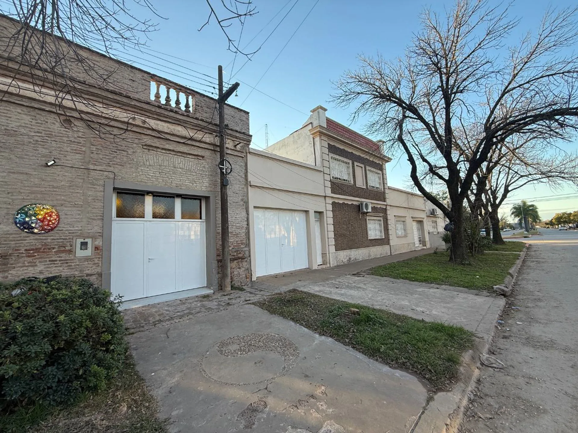 REMAX VENDE LOCAL A 30 MTS PLAZA HUMBERTO PRIMO foto 2