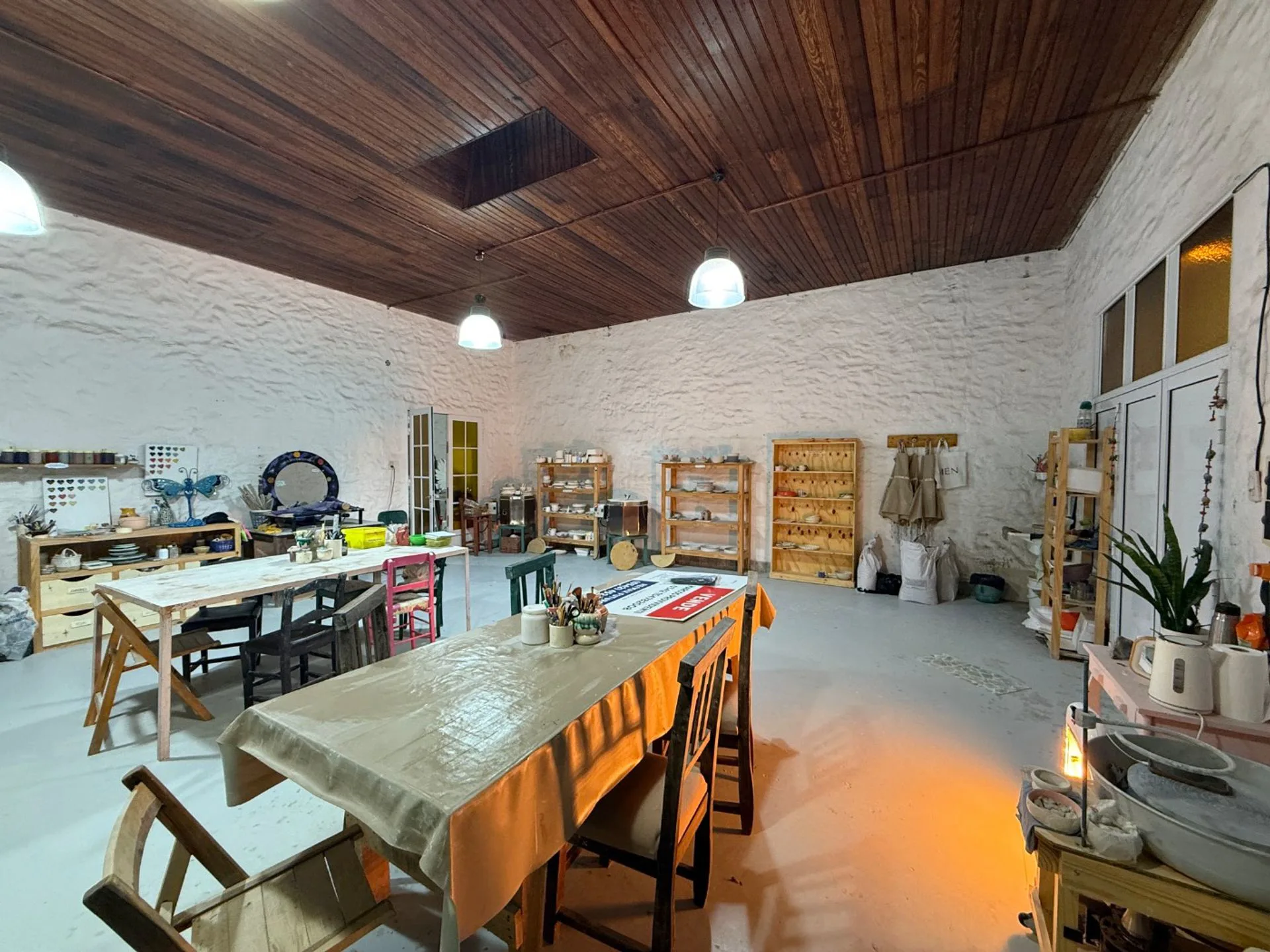REMAX VENDE LOCAL A 30 MTS PLAZA HUMBERTO PRIMO foto 3
