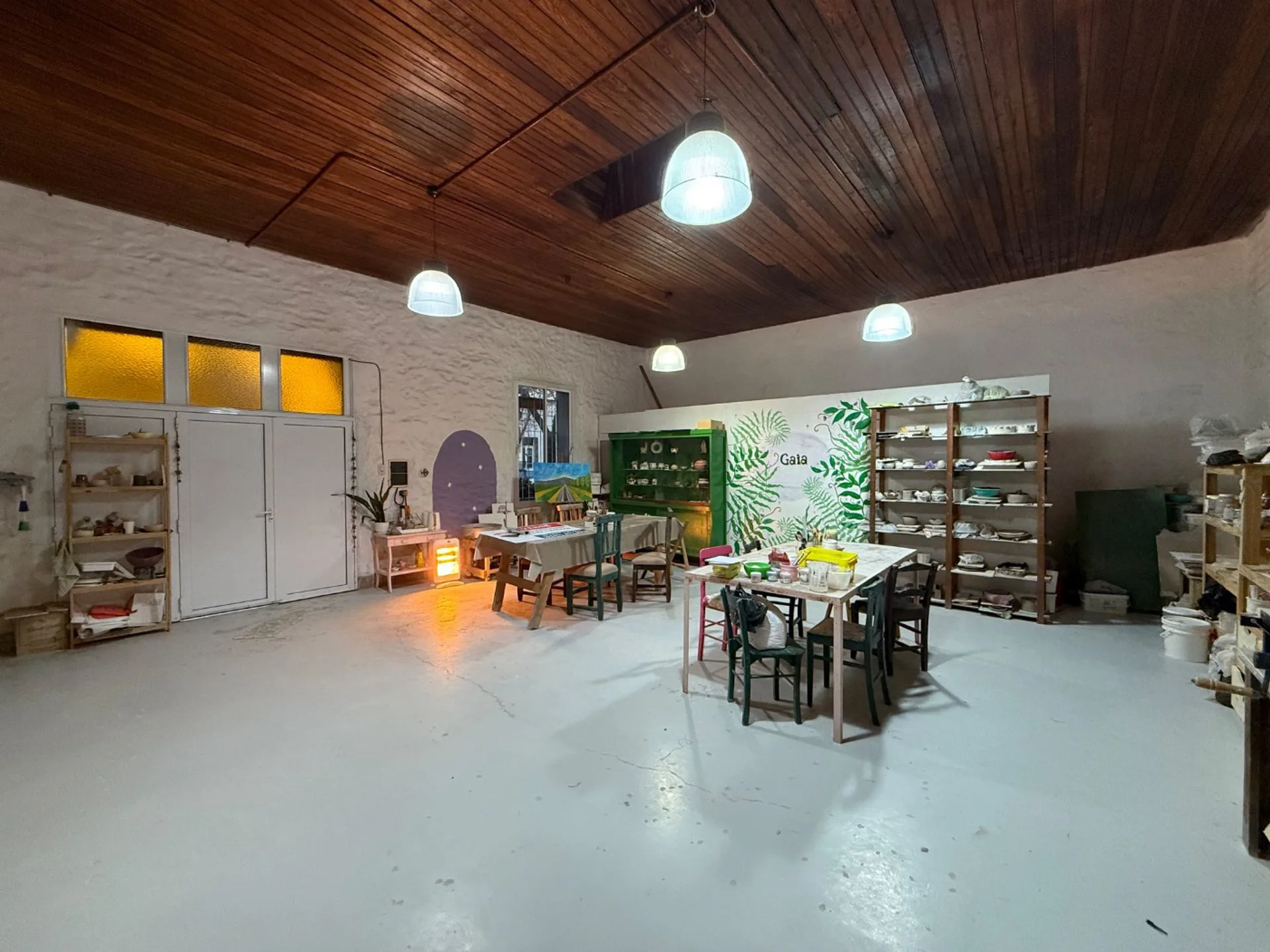 REMAX VENDE LOCAL A 30 MTS PLAZA HUMBERTO PRIMO foto 4