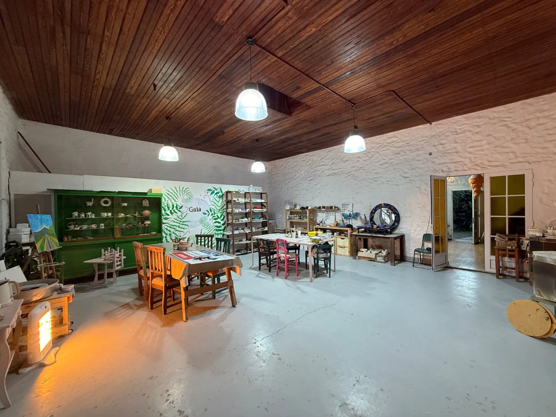 REMAX VENDE LOCAL A 30 MTS PLAZA HUMBERTO PRIMO foto 5