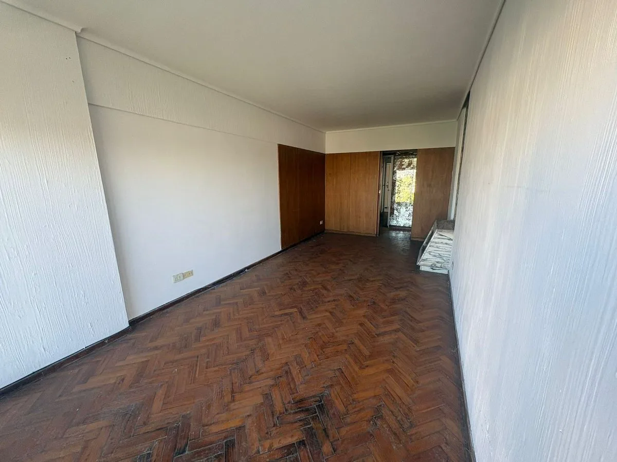 VENTA  4 AMB CON COCHERA-MONTE CASTRO-APTO CREDITO foto 4