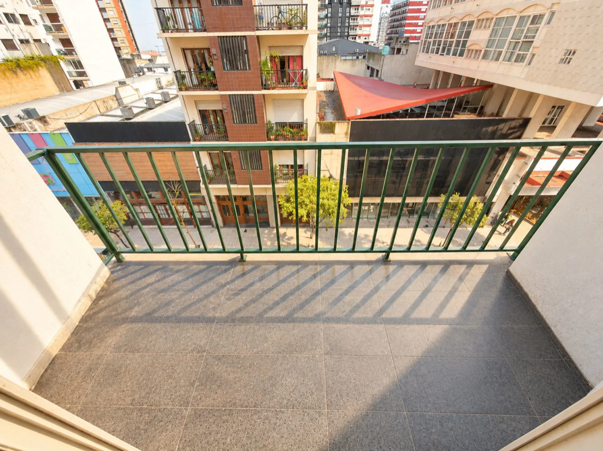 venta semi piso 4 ambientes al frente con balcon foto 2