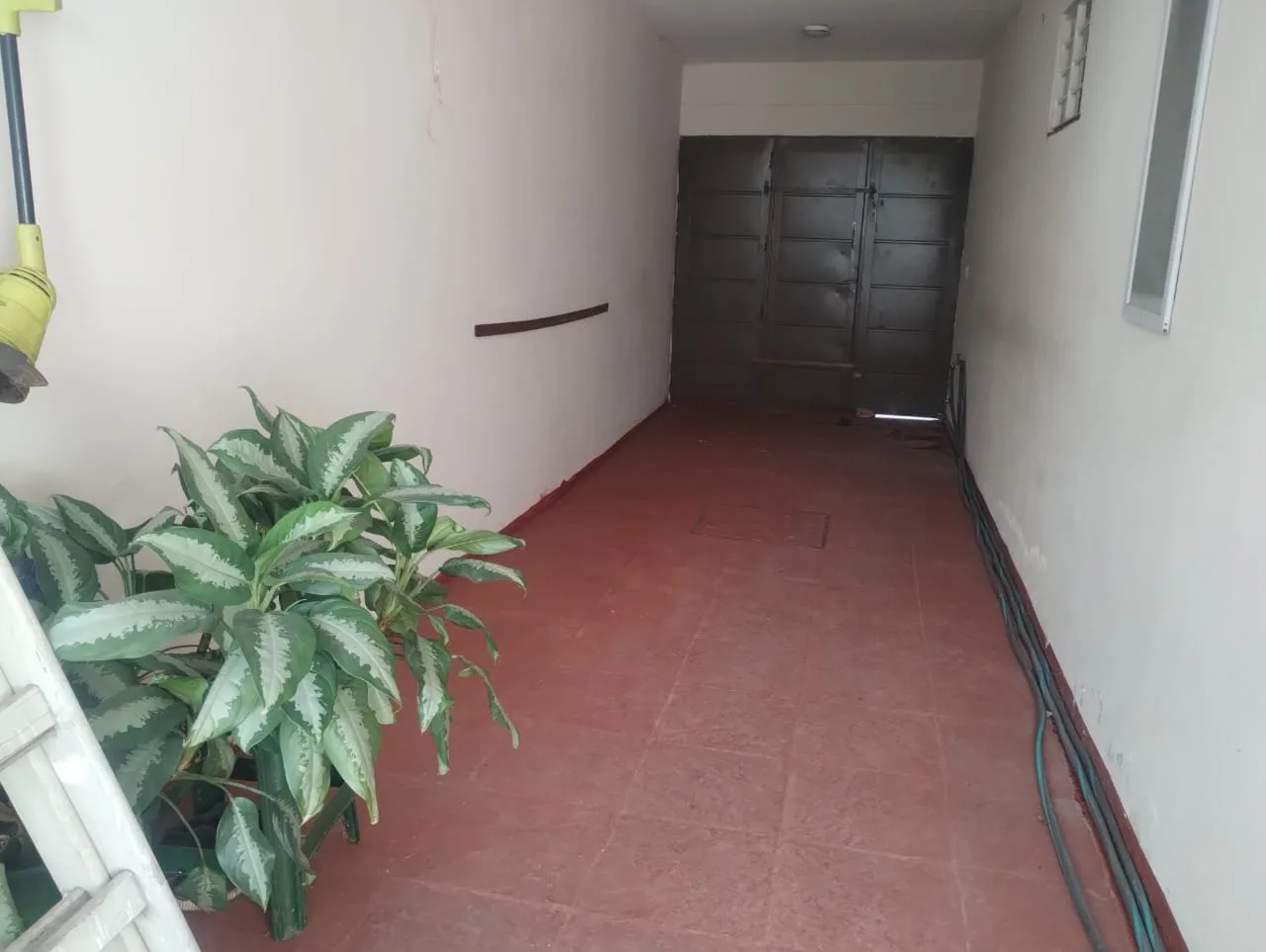 CASA PARA DOS FAMILIAS EN PLANTA BAJA CON COCHERA AMPLIA, Aquino 5400 - Villa Lugano foto 3
