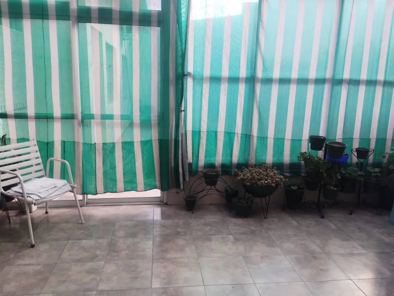 CASA PARA DOS FAMILIAS EN PLANTA BAJA CON COCHERA AMPLIA, Aquino 5400 - Villa Lugano foto 5
