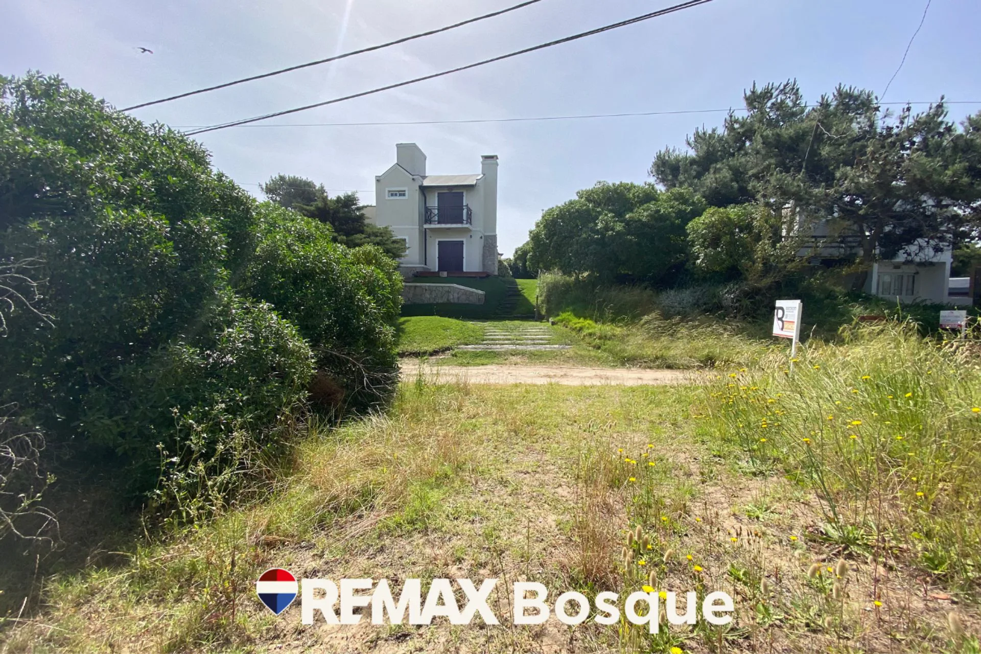 Venta Lote en Mar de Ostende 4 cuadras del mar foto 4