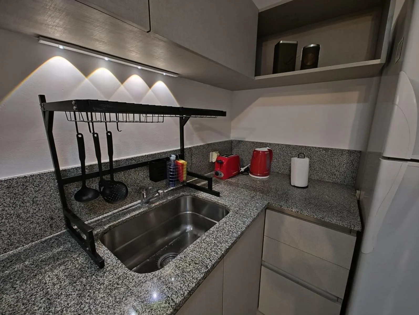 Studio apartment in Palermo – photo 19 of 20