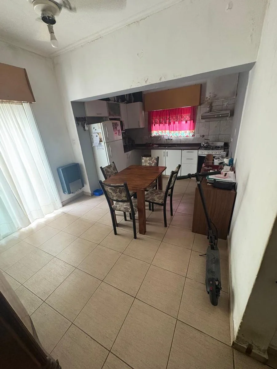 Casa 2 Dormitorios - Excelente Ubicacion foto 4