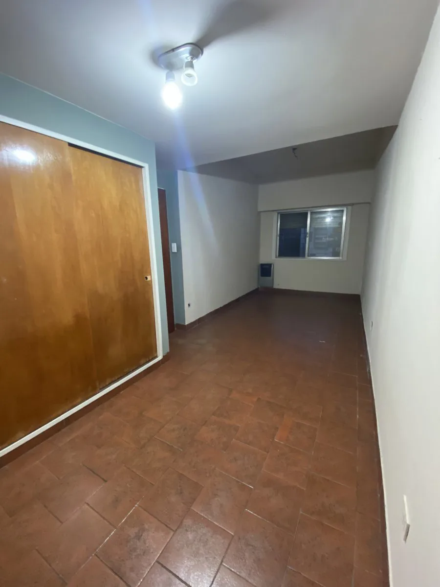 Venta Casa 3 ambientes con pileta y cocheras + Departamento 2 ambientes en San Justo foto 4