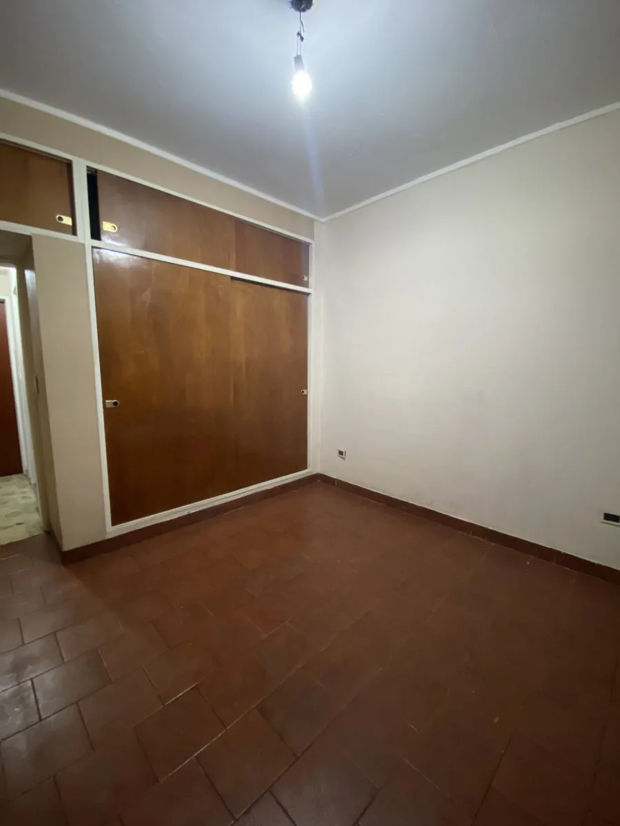 Venta Casa 3 ambientes con pileta y cocheras + Departamento 2 ambientes en San Justo foto 5