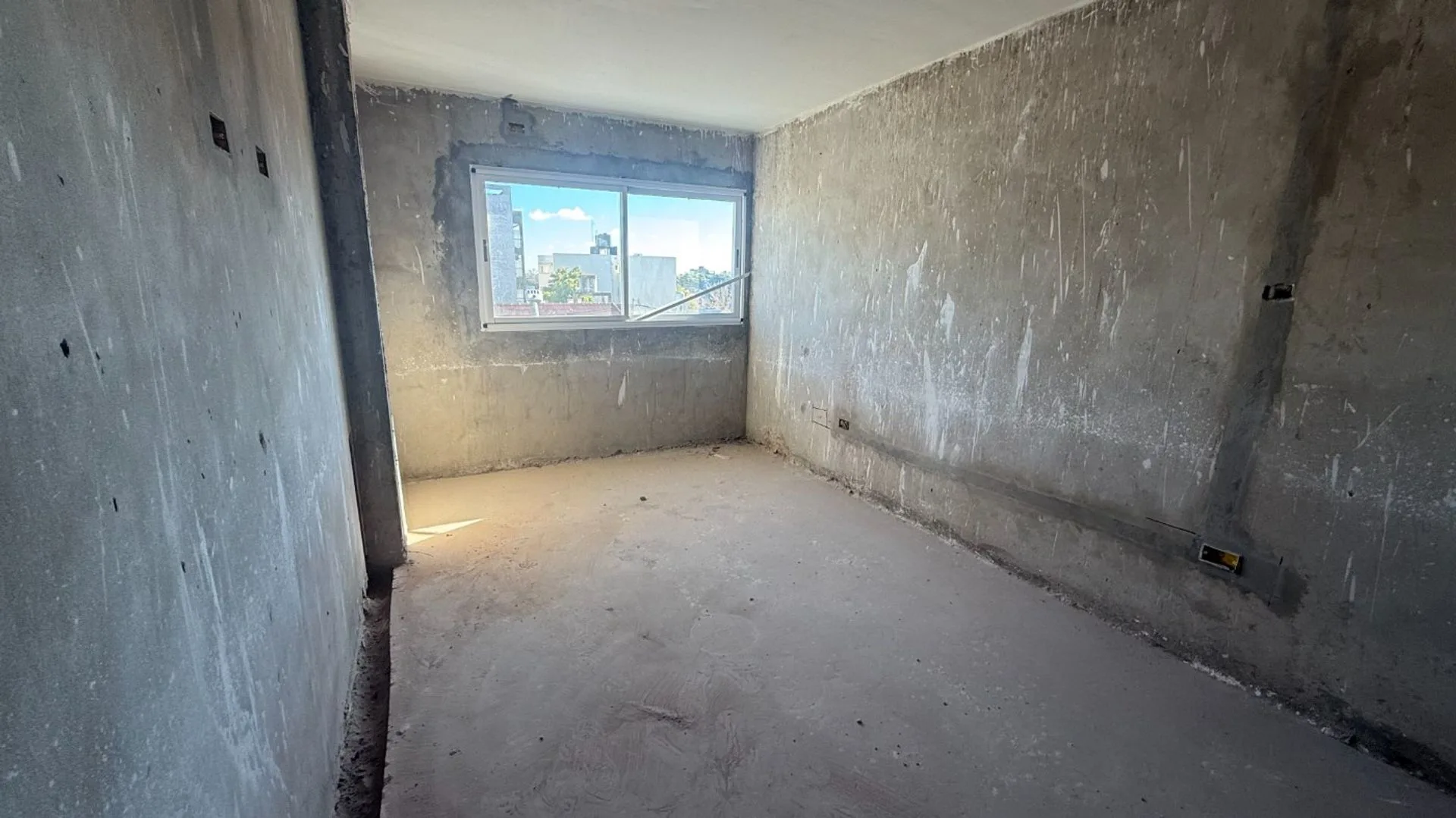 DEPARTAMENTO DE 1 DORMITORIO EN VENTA EN POZO SUM foto 3